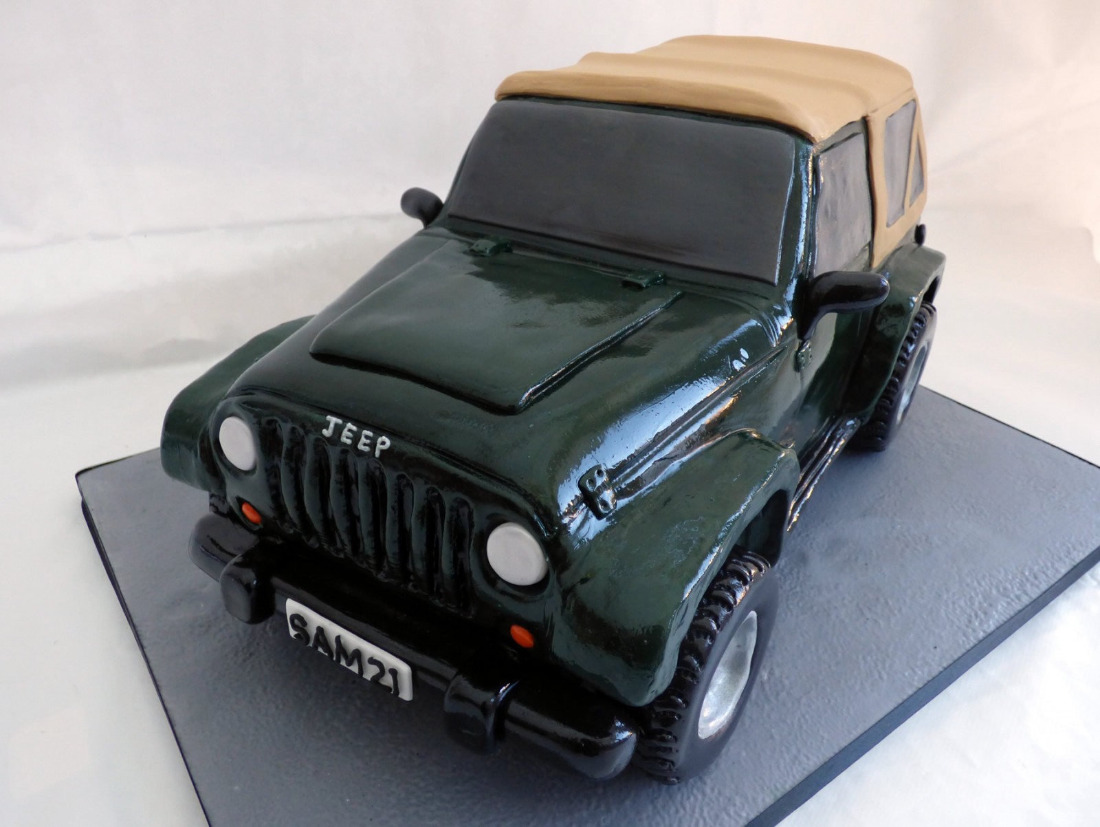 Jeep Wrangler Birthday Cake | Susie's Cakes