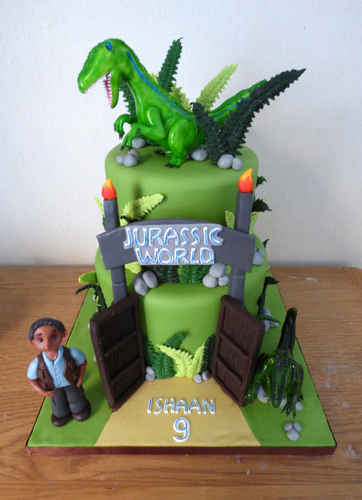 Jurassic Park / World Edible Icing Decoration Logo