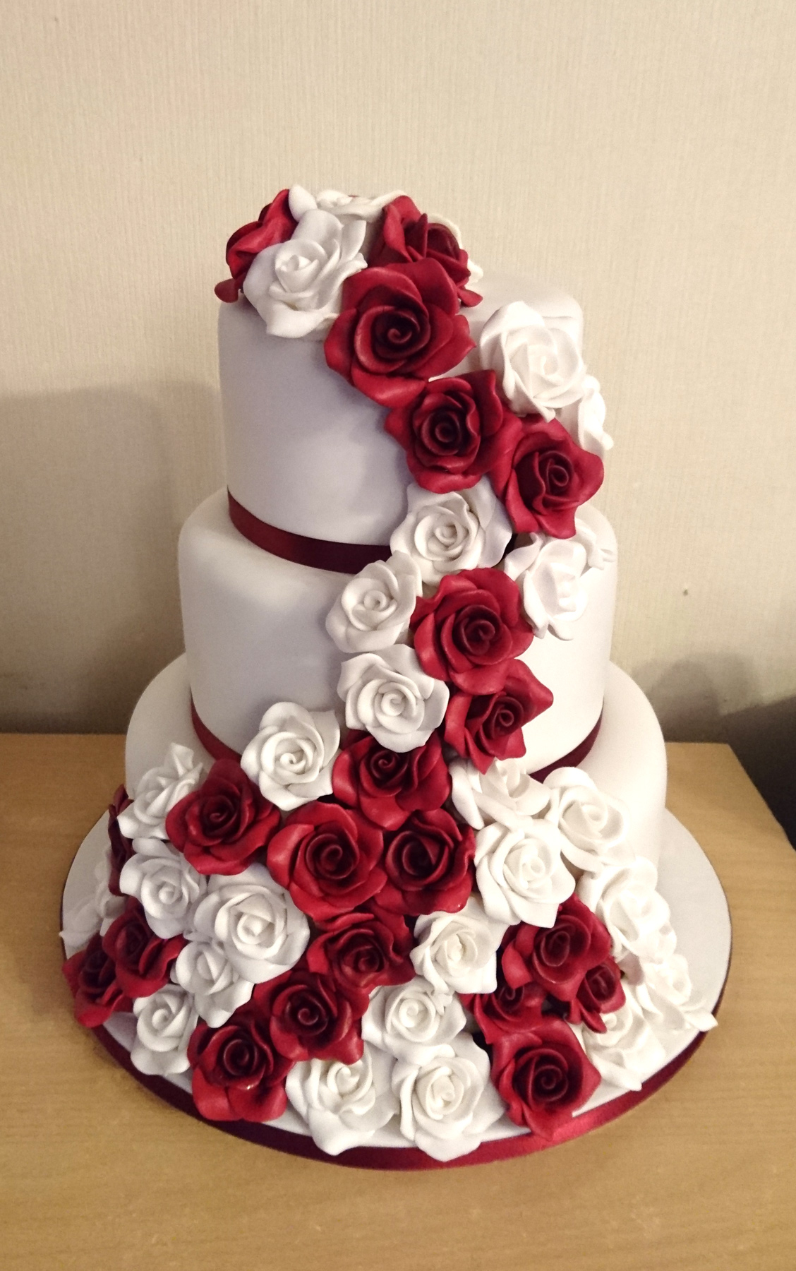 2-Tier Wedding Cakes | wedding cakes | eggless shop cakes | cake box