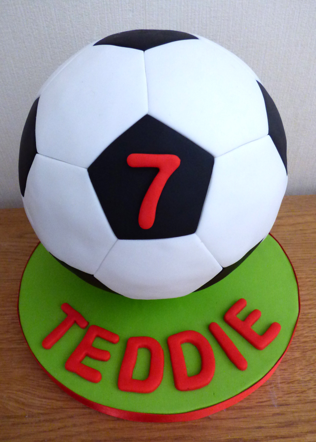 Shop for Fresh Football Lover Cake online - Lucknow